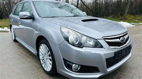 Grafikas su kuro sąnaudomis skirtingiems Subaru Legacy modeliams