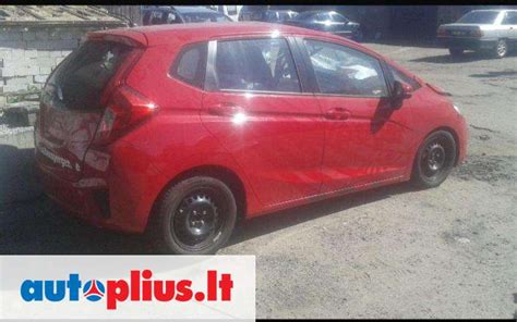 Rūdys ant Honda Jazz kėbulo