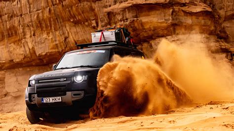 Land Rover Defender važiavimas sudėtingomis sąlygomis