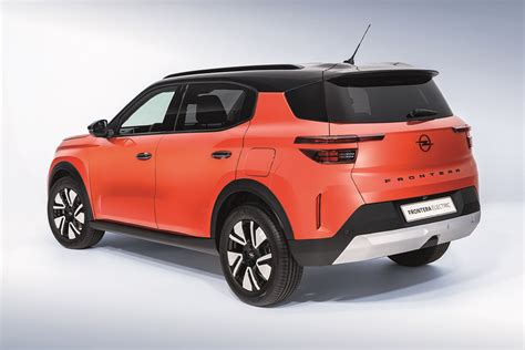 Opel Frontera variklio skyrius