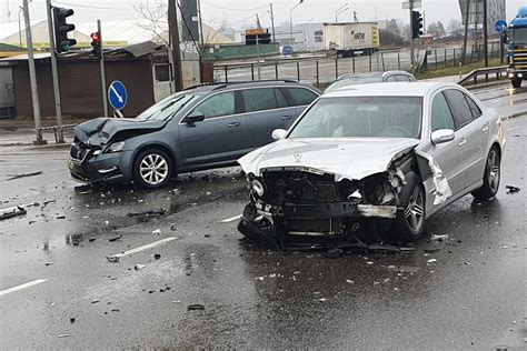 Eismo spūstis po avarijos