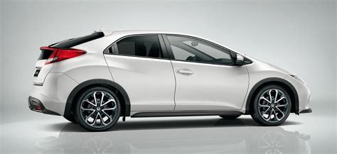 Honda Civic IX priekis