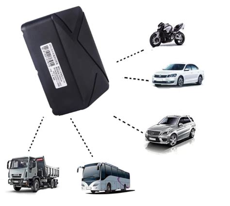 Nuotrauka, vaizduojanti pavojingų krovinių transportavimo priemonę su GPS sekimo įranga