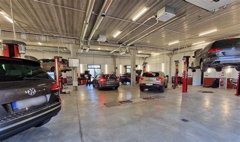 Nuotrauka: autoservisas remontuoja automobilio sankabą