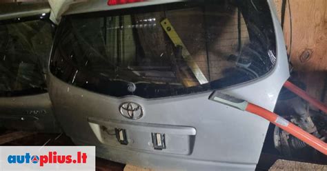 Toyota Corolla Verso galinis valytuvas