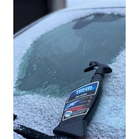 Automobilio stiklo priežiūra žiemą
