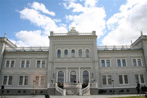 Plungės Oginskių rūmai