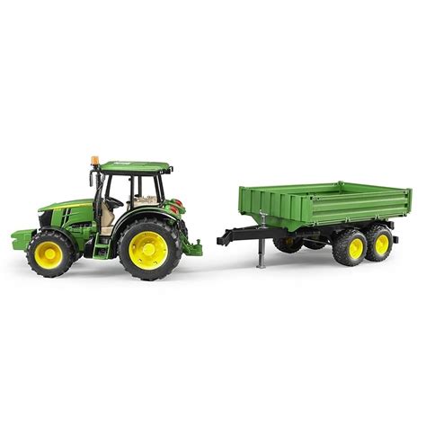 John Deere 5115M traktorius su priekaba