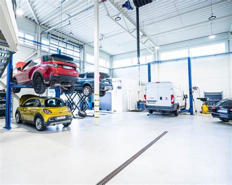 Susiję su automobilių remontu ir priežiūra