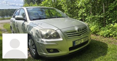 Apžiūrimas nuomojamas automobilis