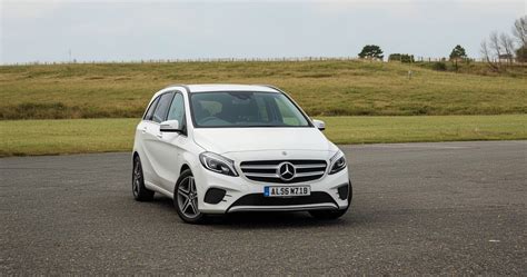 Pagrindiniai Mercedes-Benz B klasės konkurentai