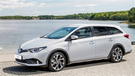 Toyota Auris Touring Sports Freestyle automobilis