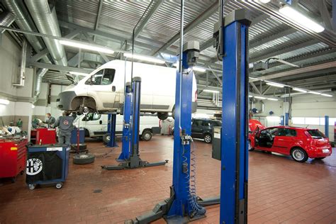 Transporto priemonės techninės priežiūros ir remonto įrankiai