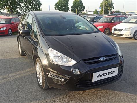 Ford S-Max vairavimas kelyje