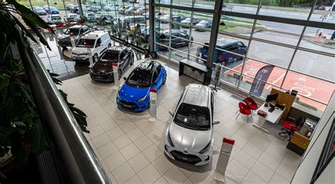 Toyota automobilių salonas