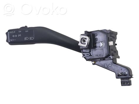 Skoda Octavia posūkių jungiklio demontavimas