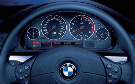 BMW E39 prietaisų skydelis su ABS lempute