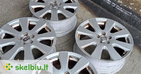 Stilingi Toyota Avensis ratlankiai