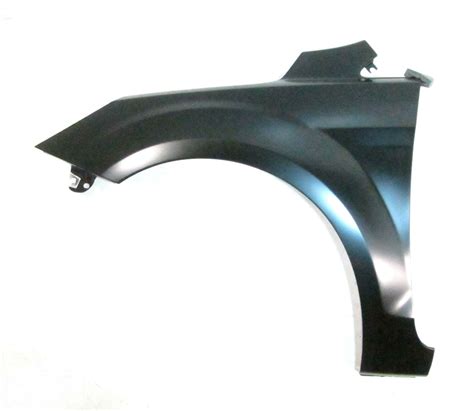 Ford Focus priekinis sparnas