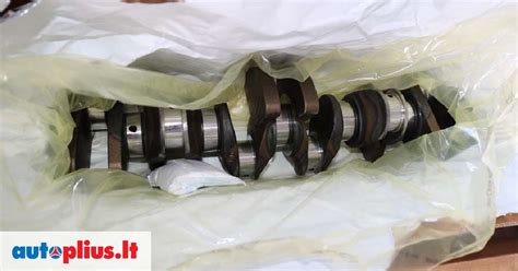 Naujas BMW alkūninis velenas