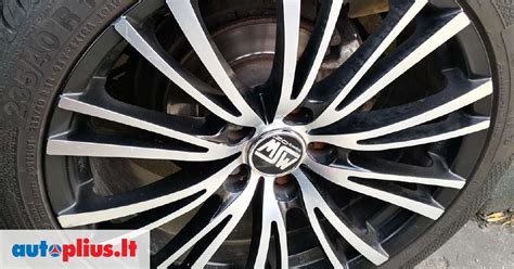 Grafikas, rodantis skirtingų ratlankių dydžių ir padangų derinius VW Passat