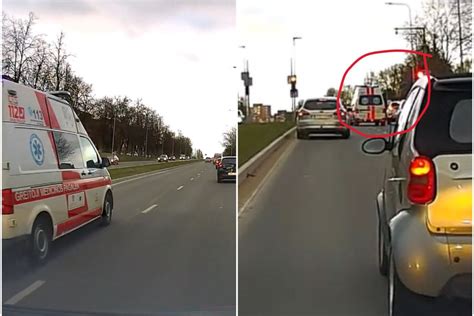 Eismo situacija su greitosios pagalbos automobiliu