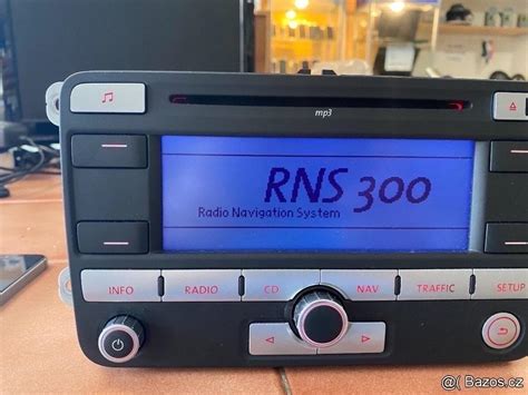 Volkswagen RNS 300 navigacinė automagnetola