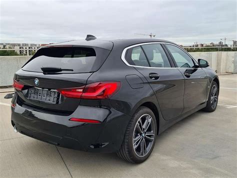 BMW 1 serijos automobilio priekis ir interjeras