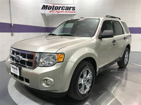 Ford Escape 2010 interjero nuotrauka