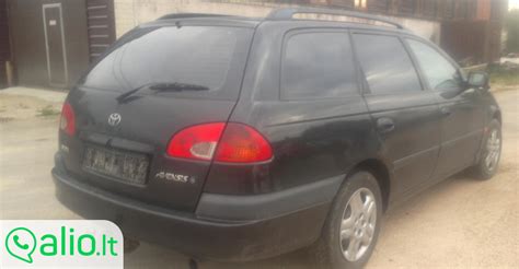 Toyota Avensis automobilio remontas servise