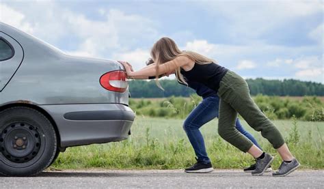 Automobilio užvedimas stumiant