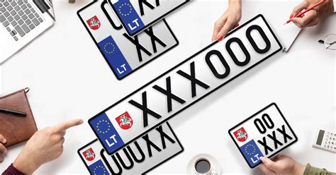 Žmonės renkasi simbolinius numerio ženklus