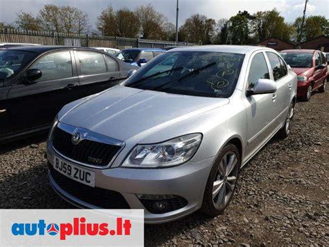 Skoda Octavia variklio interjeras