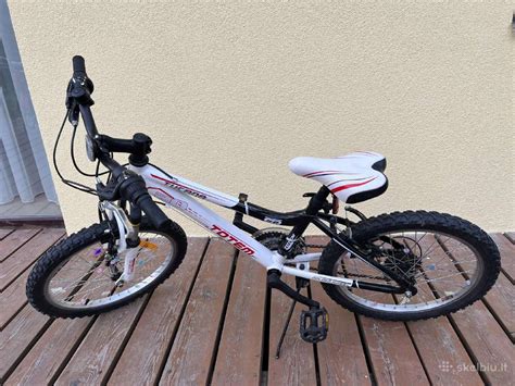 20 colių vaikiškas dviratis su pavaromis