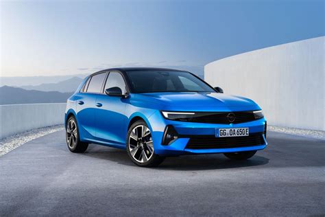 Opel Astra techninių duomenų lentelė