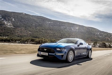 Ford Mustang automobilis