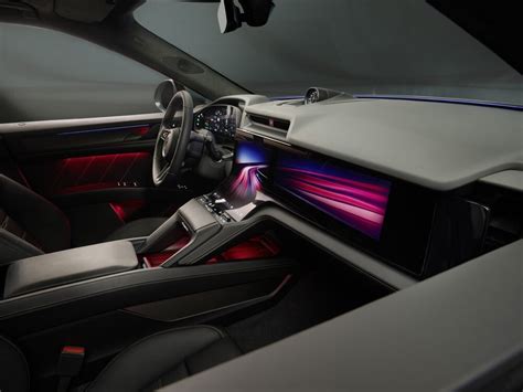 Porsche Cayman interjeras ir vairuotojo pozicija