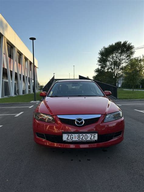 Vaizdas automobilio Mazda 6 2006 m. interjero