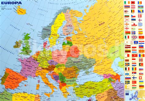 Žemėlapis su Europos keliais ir pagrindiniais transporto maršrutais