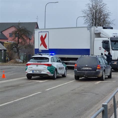 Eismo įvykis Kaune, sankryžoje