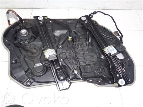 Schematinis Alfa Romeo stiklo pakelėjo mechanizmo vaizdas