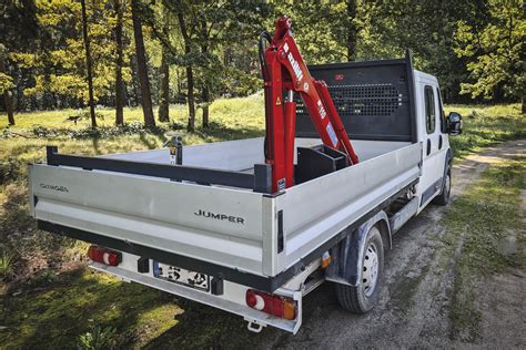 Scheminis automobilio gervės vaizdas su pagrindiniais komponentais