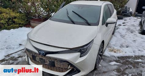 Toyota Corolla priekis