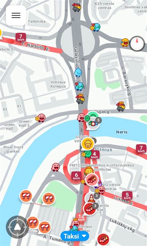 Waze programėlės pranešimų apie eismą pavyzdys