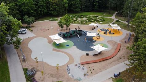 Vaikų žaidimų aikštelė Dino parke