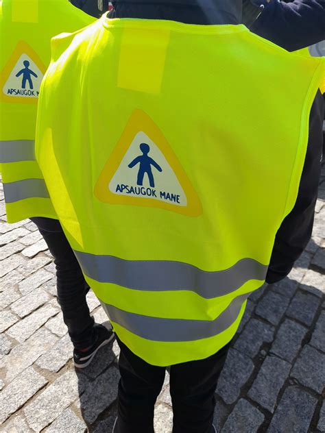 Pėsčiasis be atšvaito tamsoje