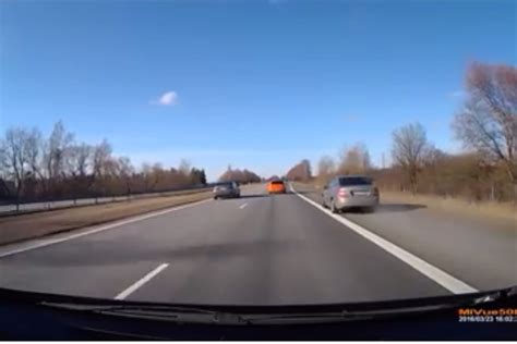 vairuotojo perspektyva pro priekinį stiklą