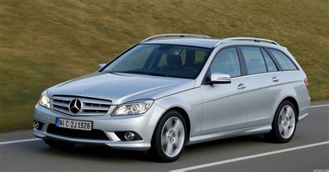 Mercedes-Benz C-klasės automobilis