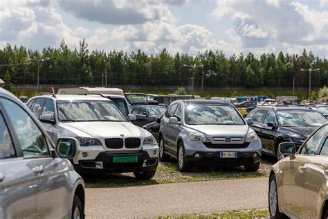 Naujas prieš naudotą automobilį