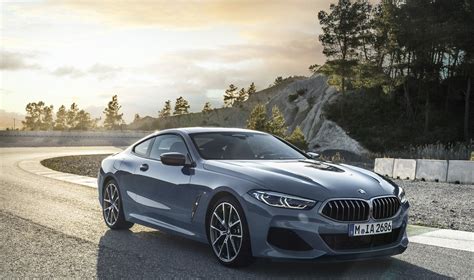 BMW 8 serijos automobilio nuotrauka